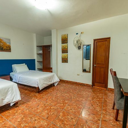 Hospedaje Gran Imperial Tumbes Ngoại thất bức ảnh