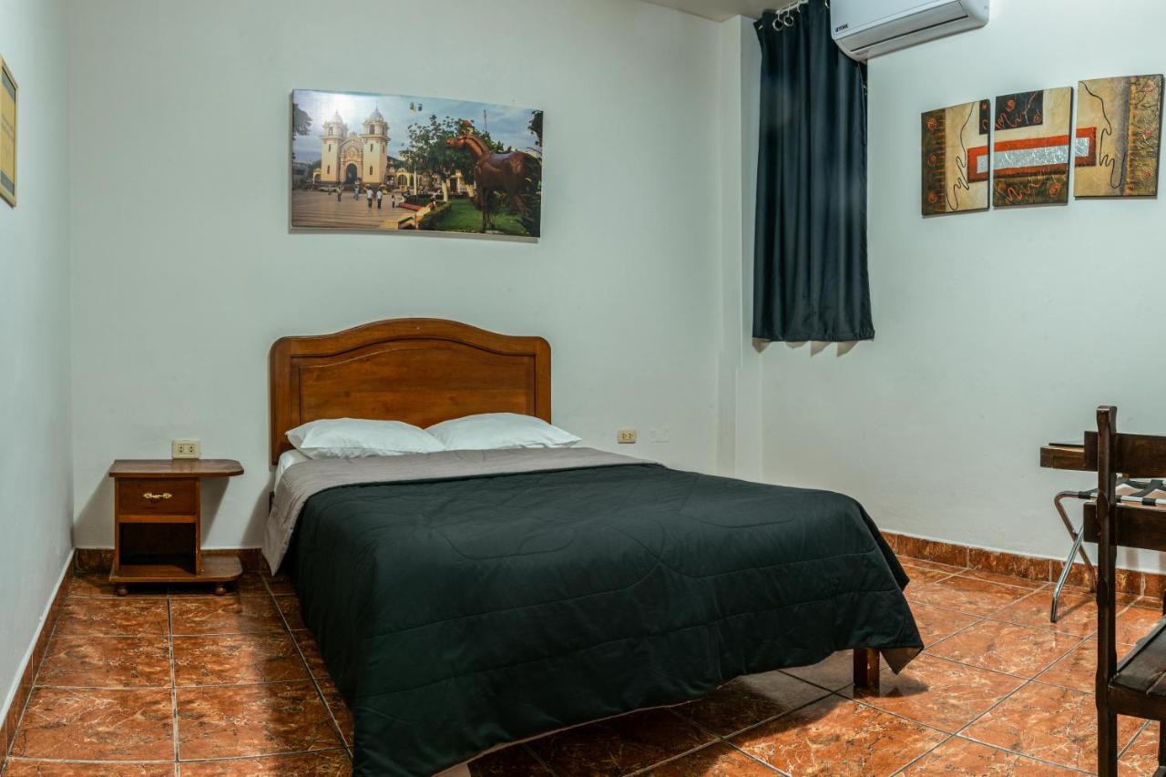 Hospedaje Gran Imperial Tumbes Ngoại thất bức ảnh