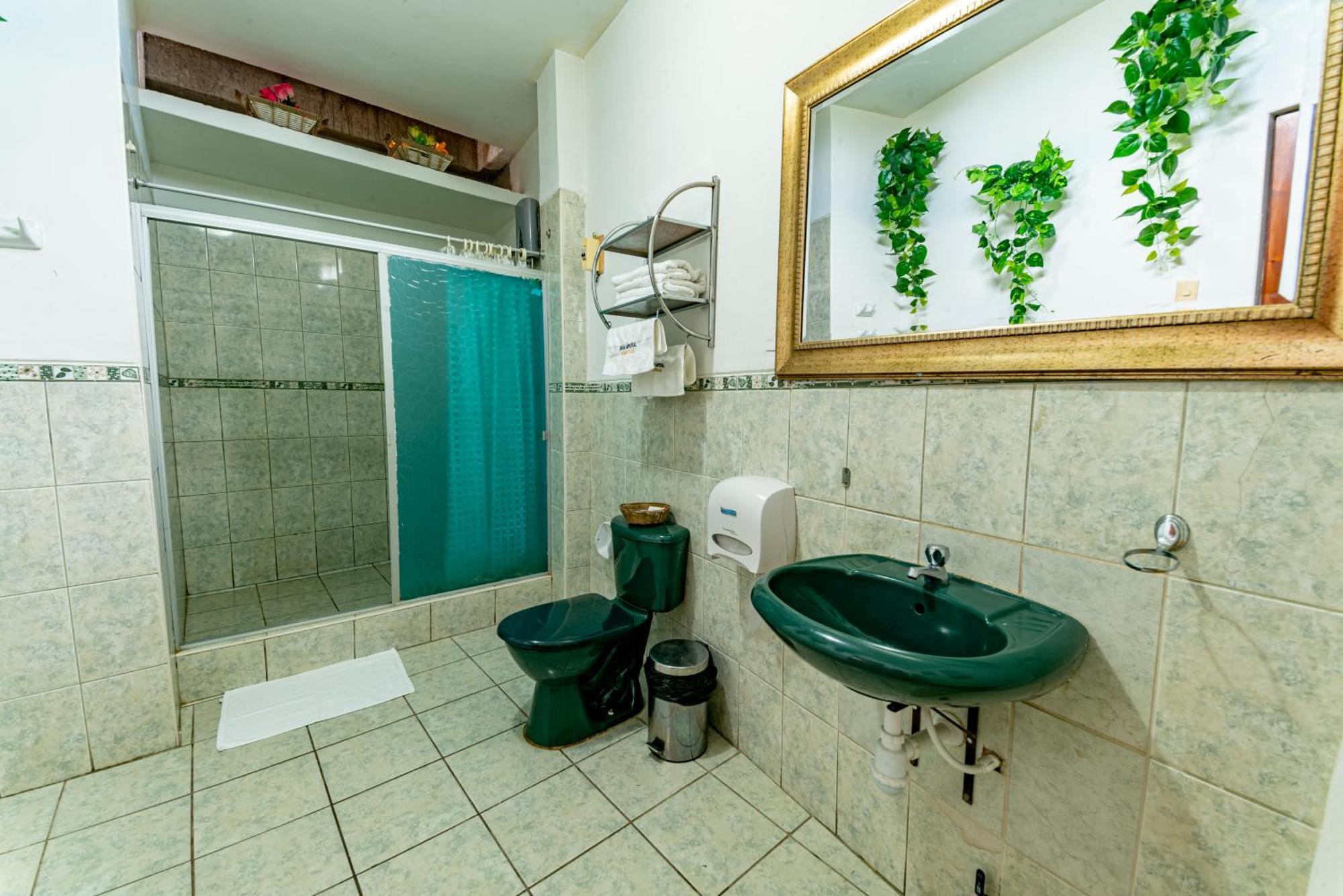 Hospedaje Gran Imperial Tumbes Ngoại thất bức ảnh